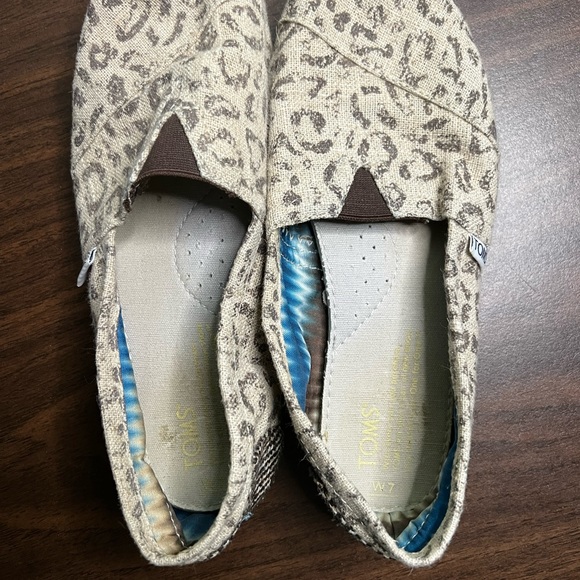 Leopard print toms - Picture 2 of 3